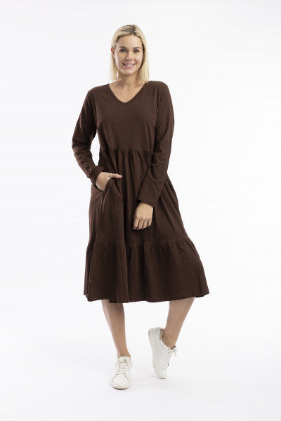 Essential Layers Midi dress by Orientique